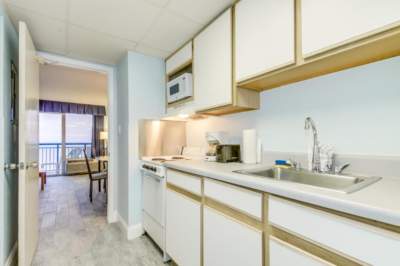 Hosteeva Oceanfront Boardwalk Beach Resort With Balcony Миртл-Бич Экстерьер фото